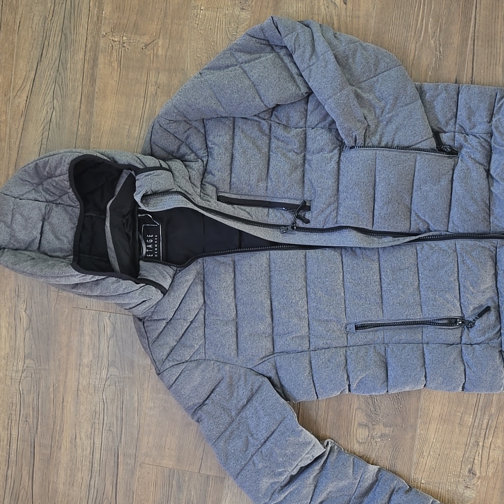 Grey stage puffy coat